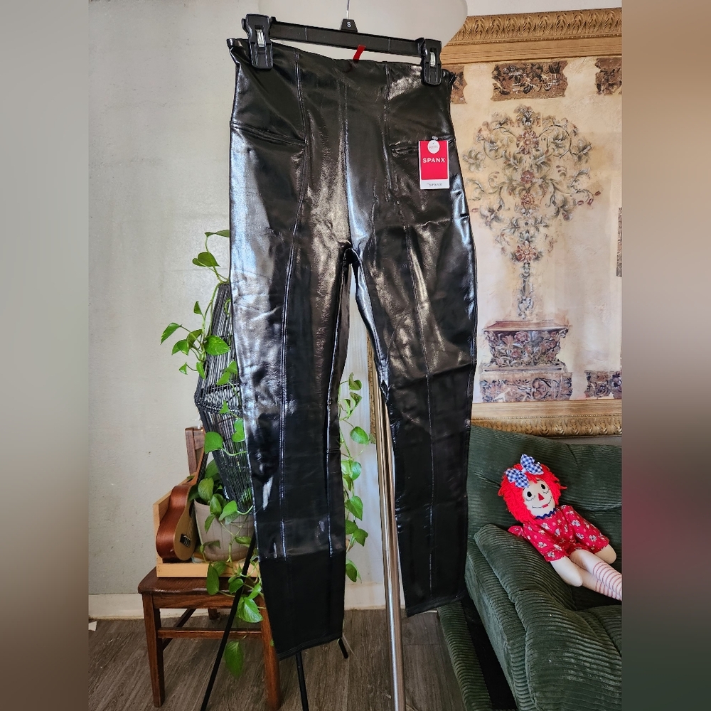 SPANX Shiny Black Faux Leather Leggings PETITE M